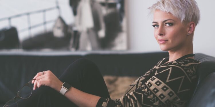 Oil Set for Weekly Gain With Focus Turning to Stimulus And Storm 1 news10